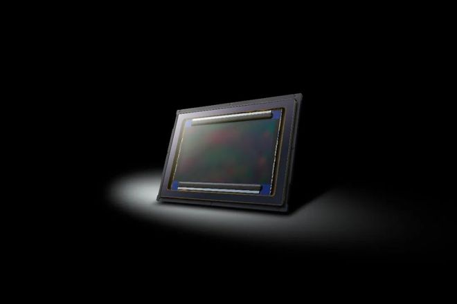 及大光圈变焦镜头LUMIX S 24-60mm F28松下推出全画幅无反相机LU