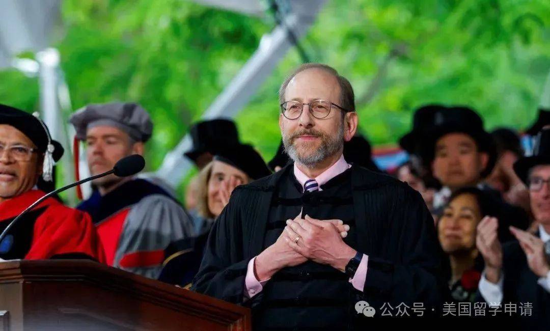 女生蒋雨融来自青岛英高毕业本科就读于杜克震撼全场！史上首位在哈佛毕业演讲的中国(图4)